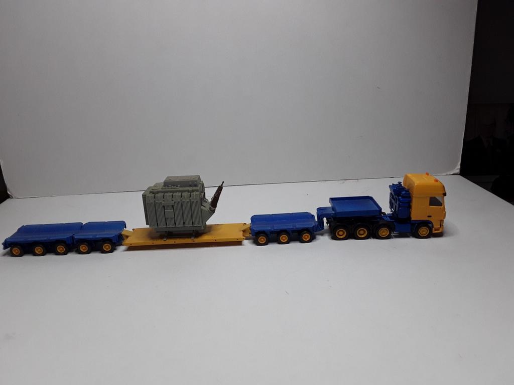 HERPA  DAF XF 105 SSC  MET KIBRI Scheuerle dieplader, Ophalen of Verzenden, Zo goed als nieuw, Bus of Vrachtwagen, Herpa