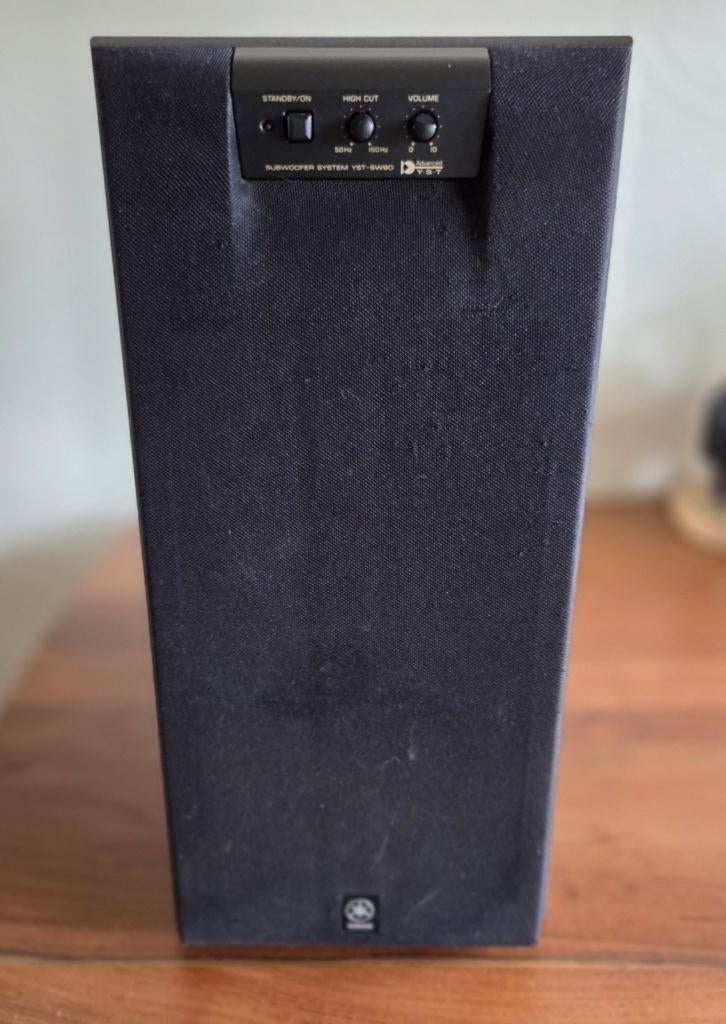 Yamaha YST SW 90 Subwoofer – Zwart, Gebruikt, Subwoofer, 60 tot 120 watt, Ophalen