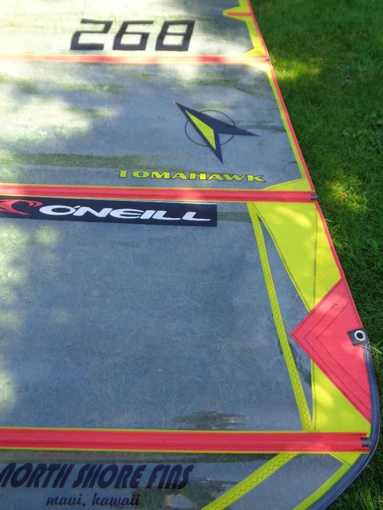 2 surfzeilen arrows tomahawk f2 / racing: 6,4 & 8,1 m2, Ophalen, Zeil, 5 tot 7 m², Gebruikt