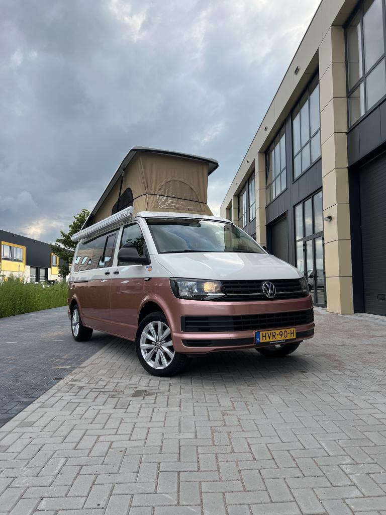 Volkswagen T6 Two-tone 2019 4 persoons (bj 2019), Volkswagen, Bedrijf, Luifel, 5 tot 6 meter