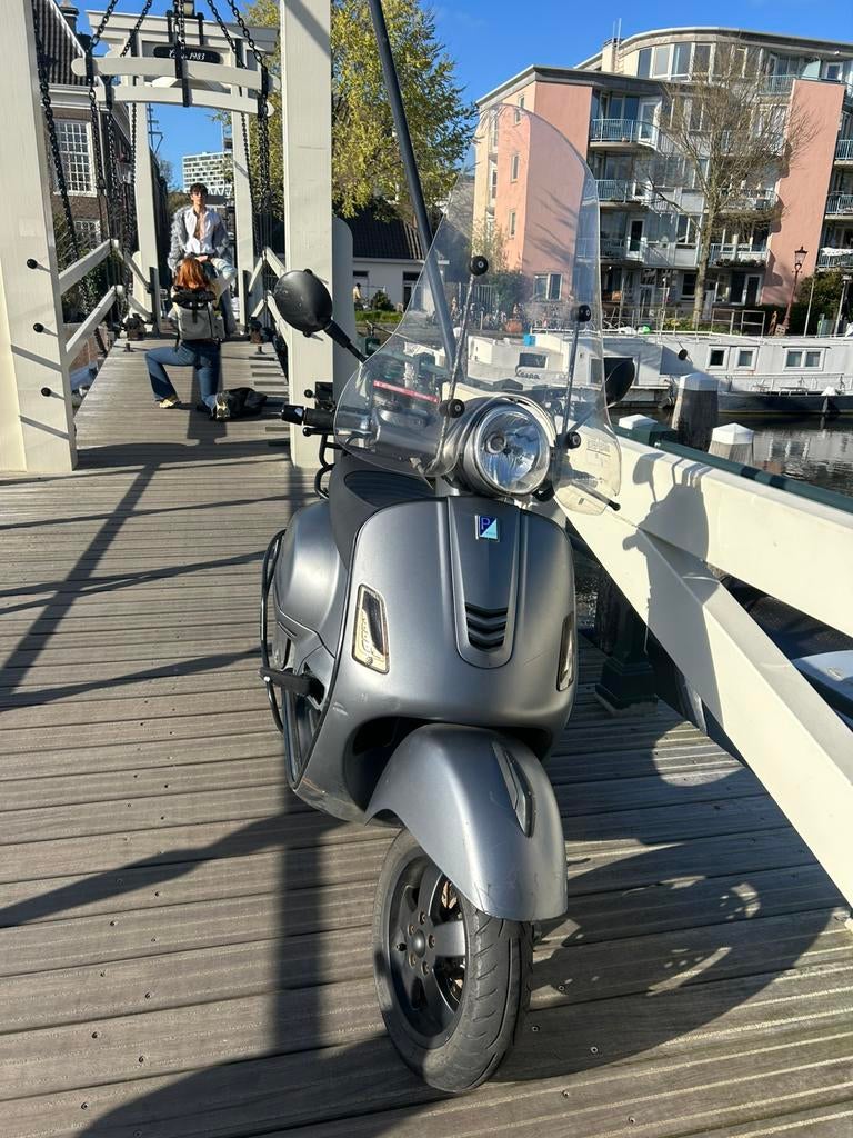 Vespa gts, Ophalen, Piaggio, Gebruikt, Benzine