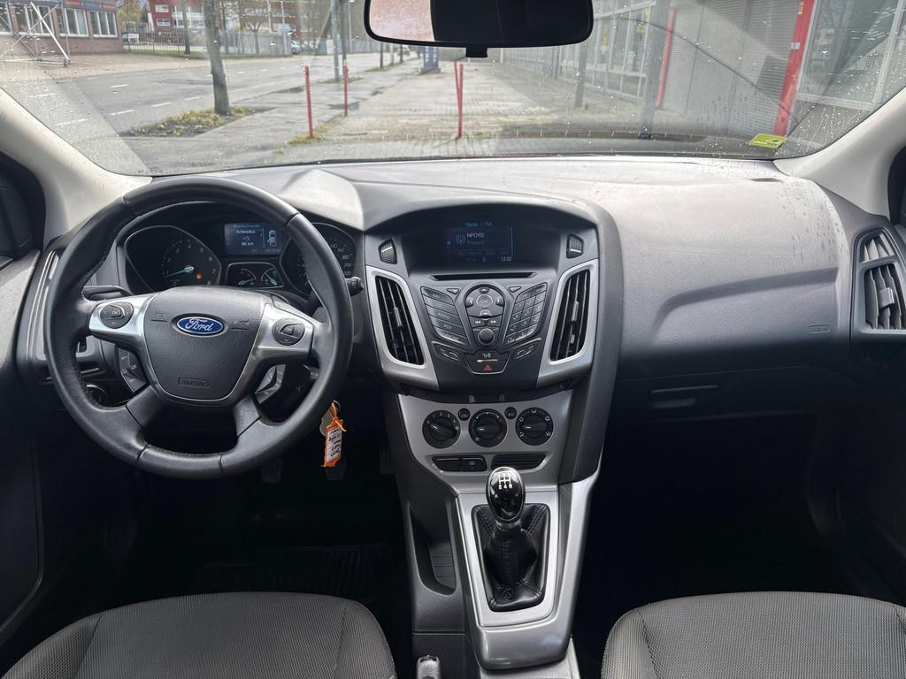 Ford Focus 1.6 TI-VCT Trend|bluetooth|pdc|Airco|trekhaak|, Gebruikt, 4 cilinders, 635 kg, Origineel Nederlands