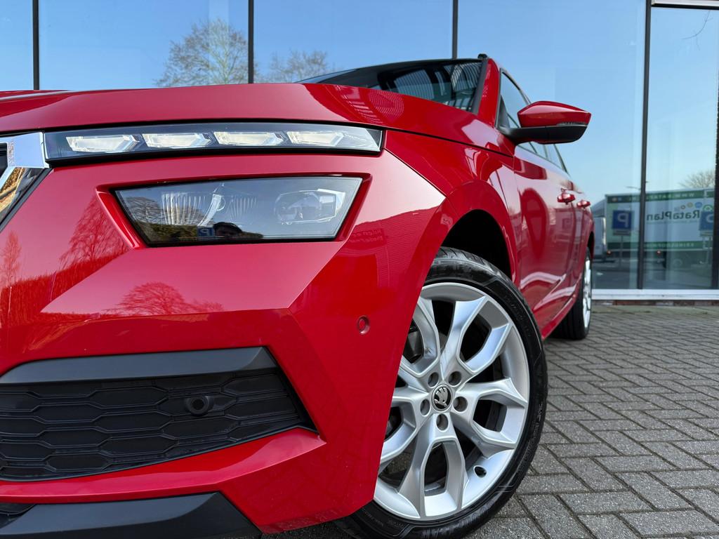 Skoda Kamiq 1.0 TSI Sport Business - Automaat - Navi - Panor, Stof, Gebruikt, Origineel Nederlands, Kamiq