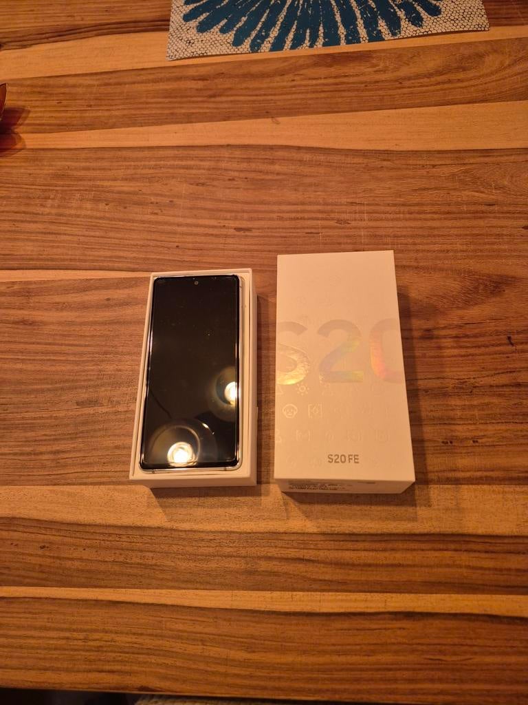 Samsung S20 FE, Galaxy S20, Verzenden, Touchscreen, Zo goed als nieuw