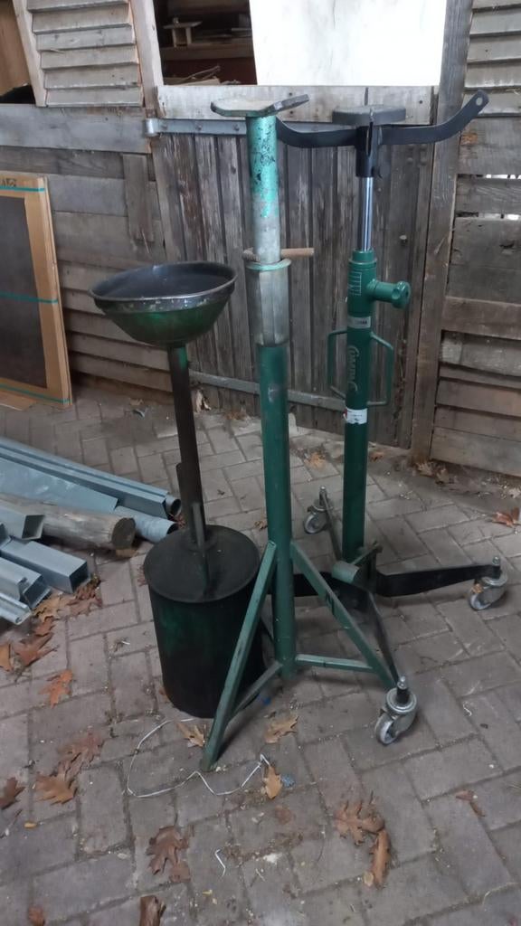 Baksteen, assteun en olieopvangbak, Ophalen, Gebruikt