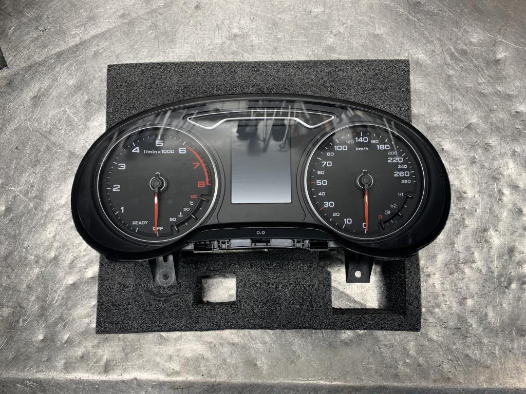 Audi A3 8V KM teller 8V0920871T, Auto-onderdelen, Niet ingevuld, Niet ingevuld, Niet ingevuld, Audi