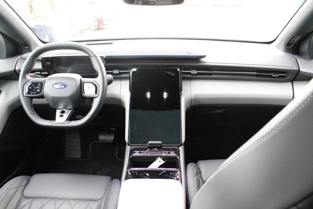 Ford Capri Premium Extended Range RWD 77 kWh | Panoramadak |, Automaat, Achterwielaandrijving, Gebruikt, Wit