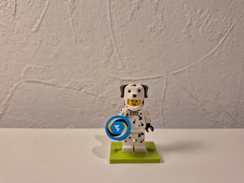 Lego Collectible Minifigure  Series 28 Dalmatian Costume Fan, Ophalen of Verzenden, Zo goed als nieuw, Complete set, Lego