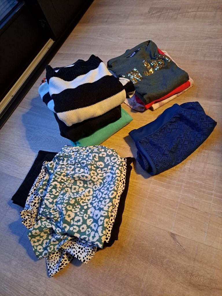 Kledingpakket maat 146/152 (10 stuks), Ophalen of Verzenden, Zo goed als nieuw, Meisje, Trui of Vest