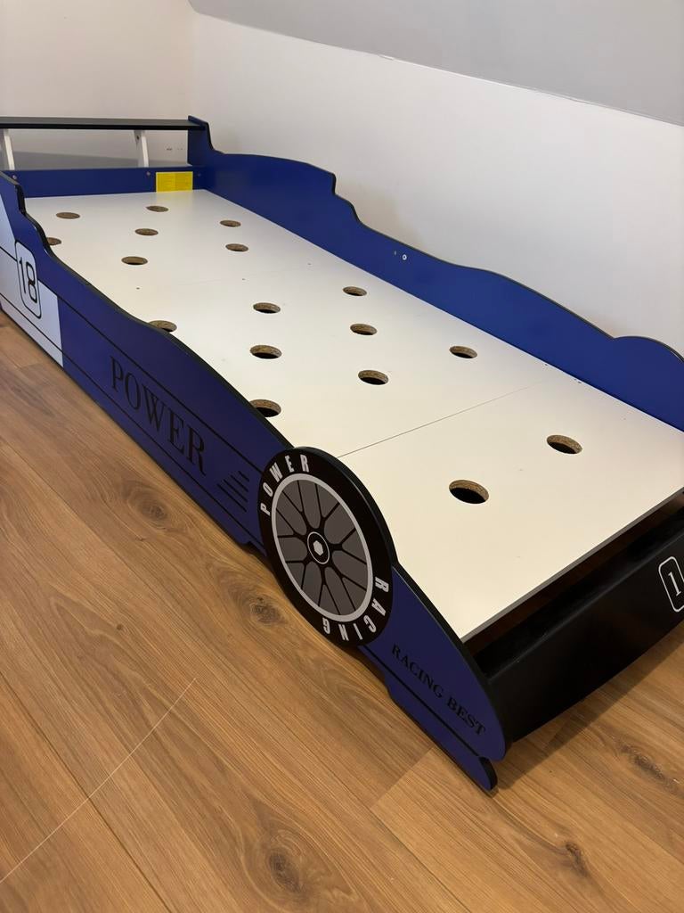 Autobed 90x200cm., Kinderen en Baby's, Kinderkamer | Bedden, Ophalen, Zo goed als nieuw, 180 cm of meer, 85 tot 100 cm