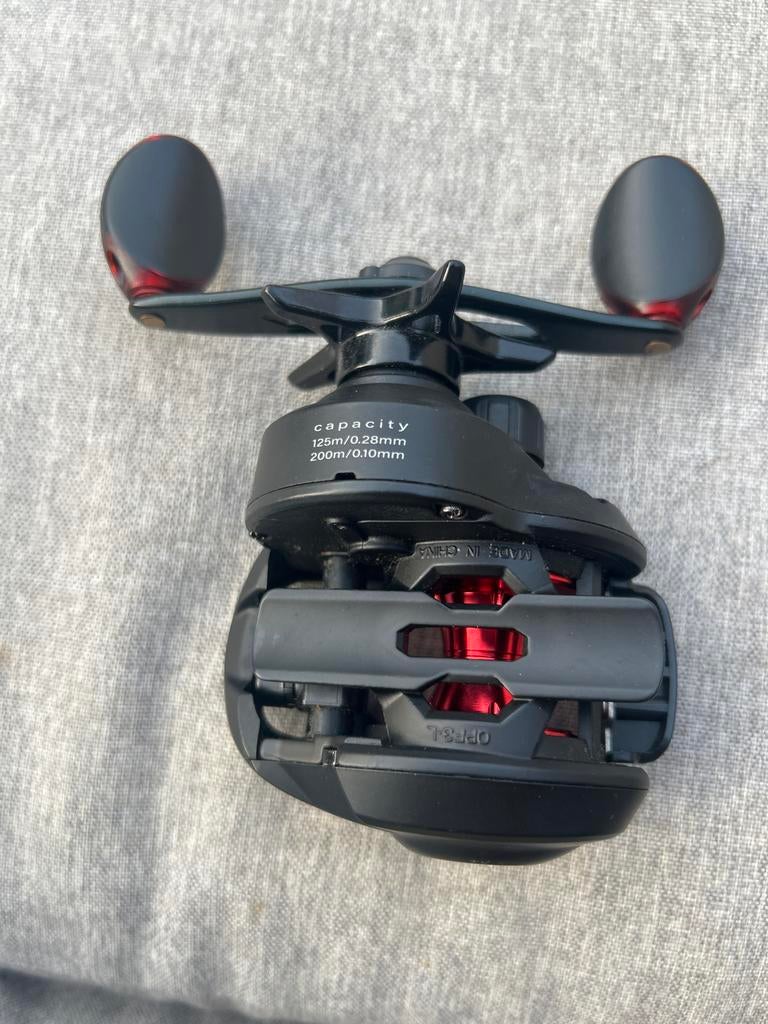 Zebco Aven BC LH Baitcast Molen - Zo goed als nieuw, Ophalen of Verzenden, Zo goed als nieuw, Molen