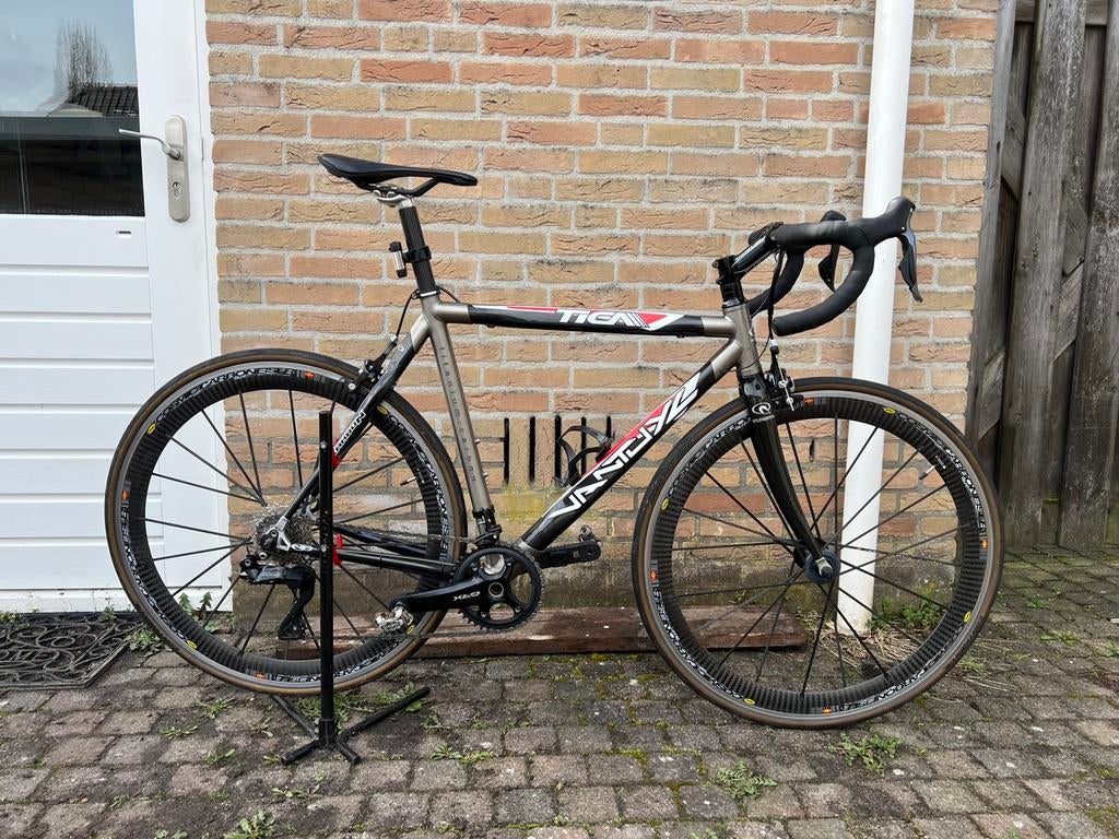 Van Tuyl titanium carbon, mavic carbon wielen, 12 sp di2, 28 inch, Gebruikt, 10 tot 15 versnellingen, 49 tot 53 cm