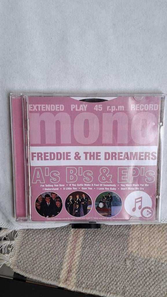 Cd  freddie & the dreamers.  A's B's & EP's, Ophalen of Verzenden, 1960 tot 1980, Zo goed als nieuw
