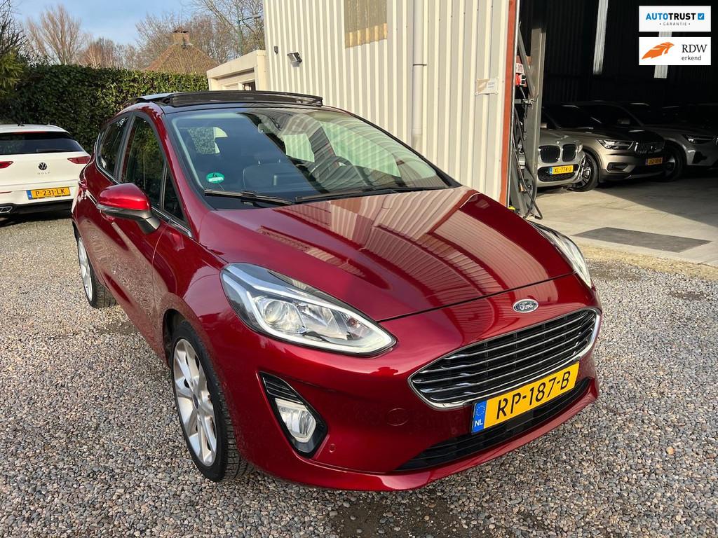 Ford Fiesta 1.0 EcoBoost Titanium PANO.NEW-DRIEM.B&O.NAP!, Voorwielaandrijving, Gebruikt, Origineel Nederlands, Bedrijf