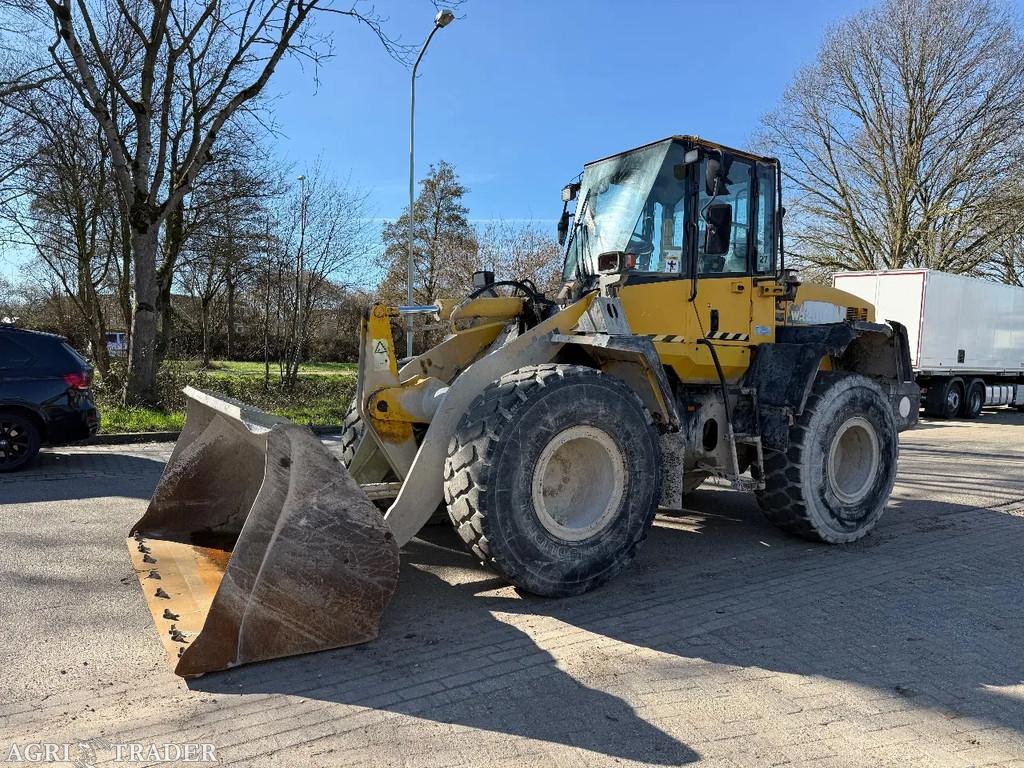 Komatsu WA200 40km/h, Niet opgegeven, -, Niet opgegeven, Graafmachine