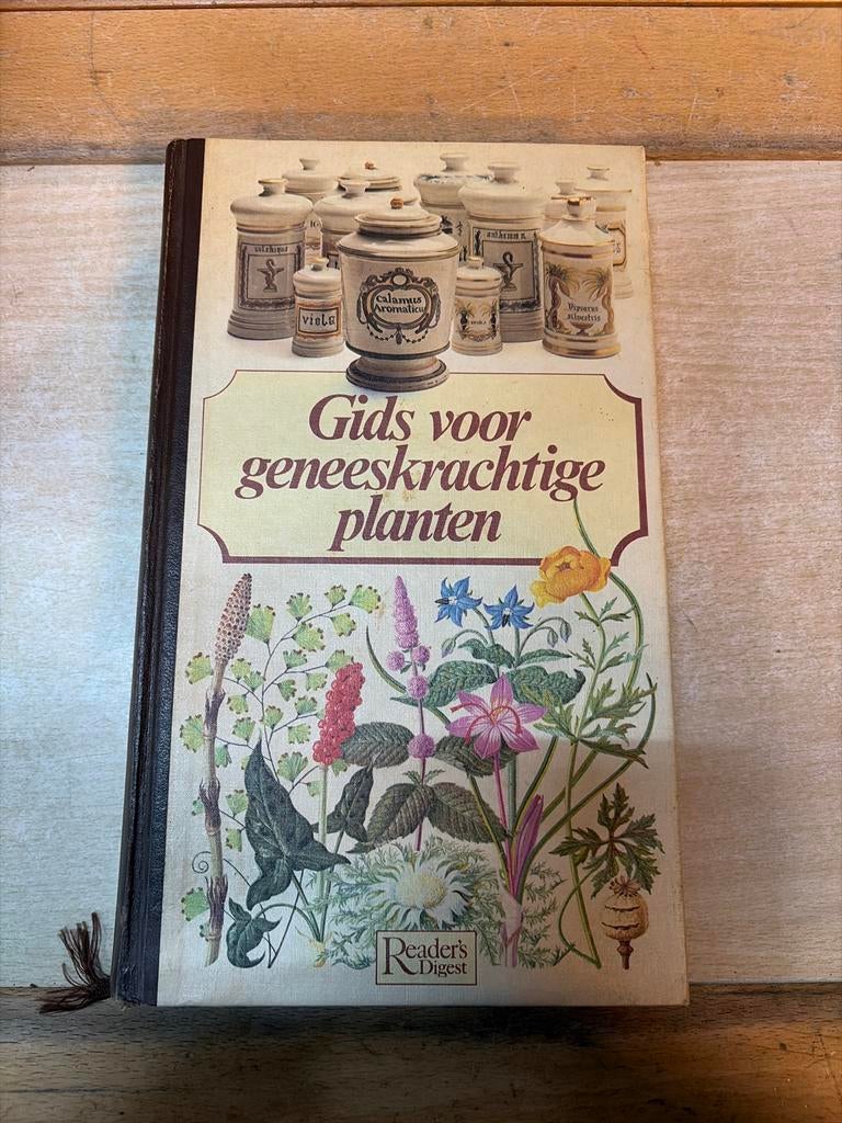 Gids voor geneeskrachtige planten - Reader's Digest, Boeken, Ophalen of Verzenden, Gelezen, Kruiden en Alternatief