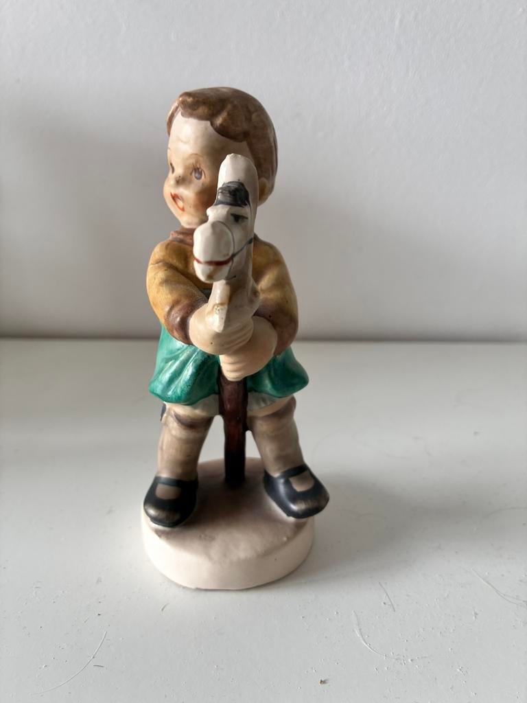 Kind op een stokpaardje, Antiek en Kunst, Ophalen of Verzenden