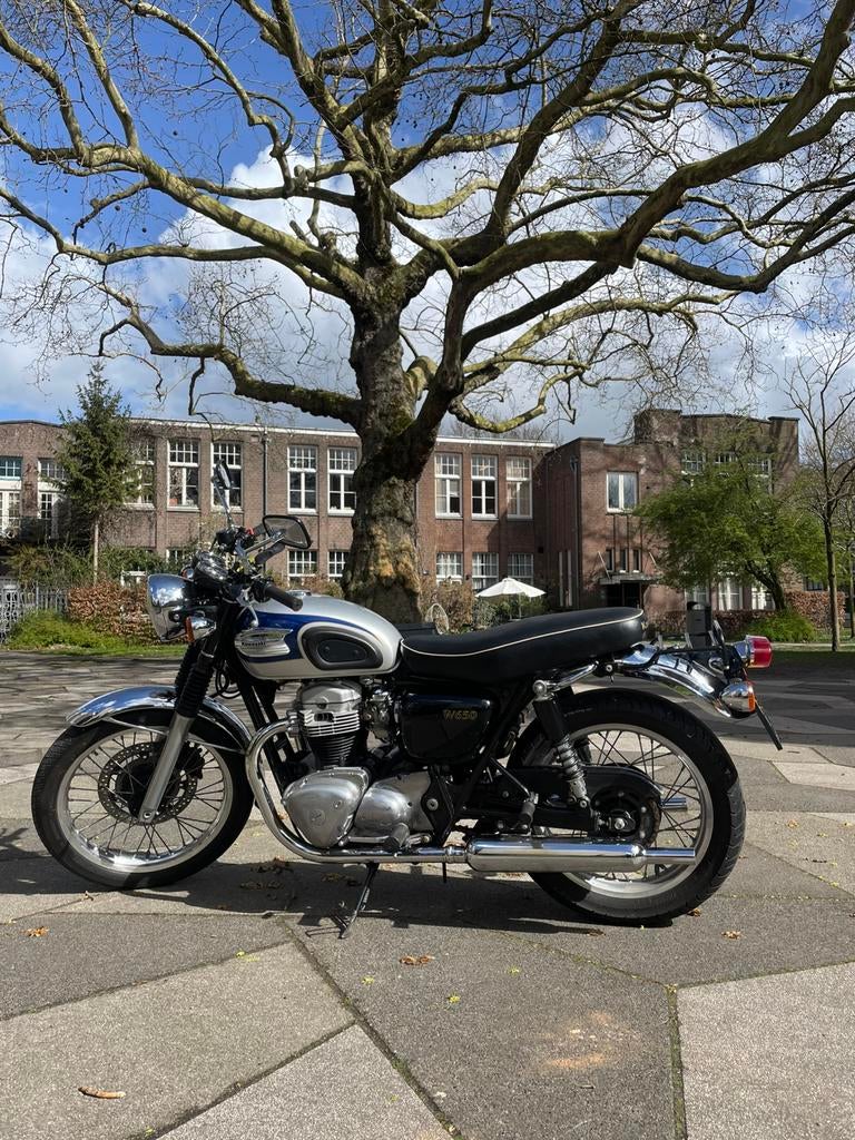 Kawasaki W650 | 1999 | 30273 km
