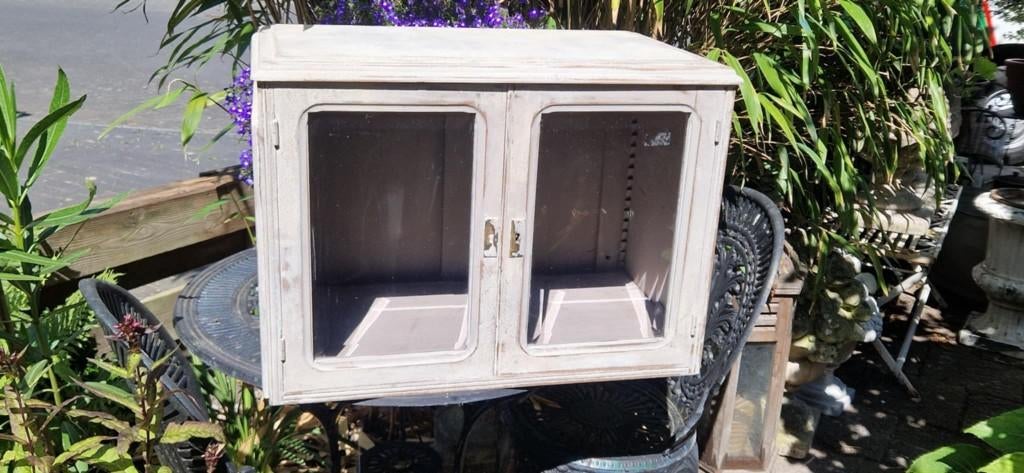 Mooi brocante kastje met verstelbare plankhoogte(brocante), Ophalen