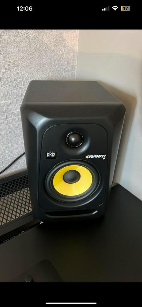 Krk rokit 5 setje, Zo goed als nieuw, 120 watt of meer, Front, Rear of Stereo speakers, Ophalen