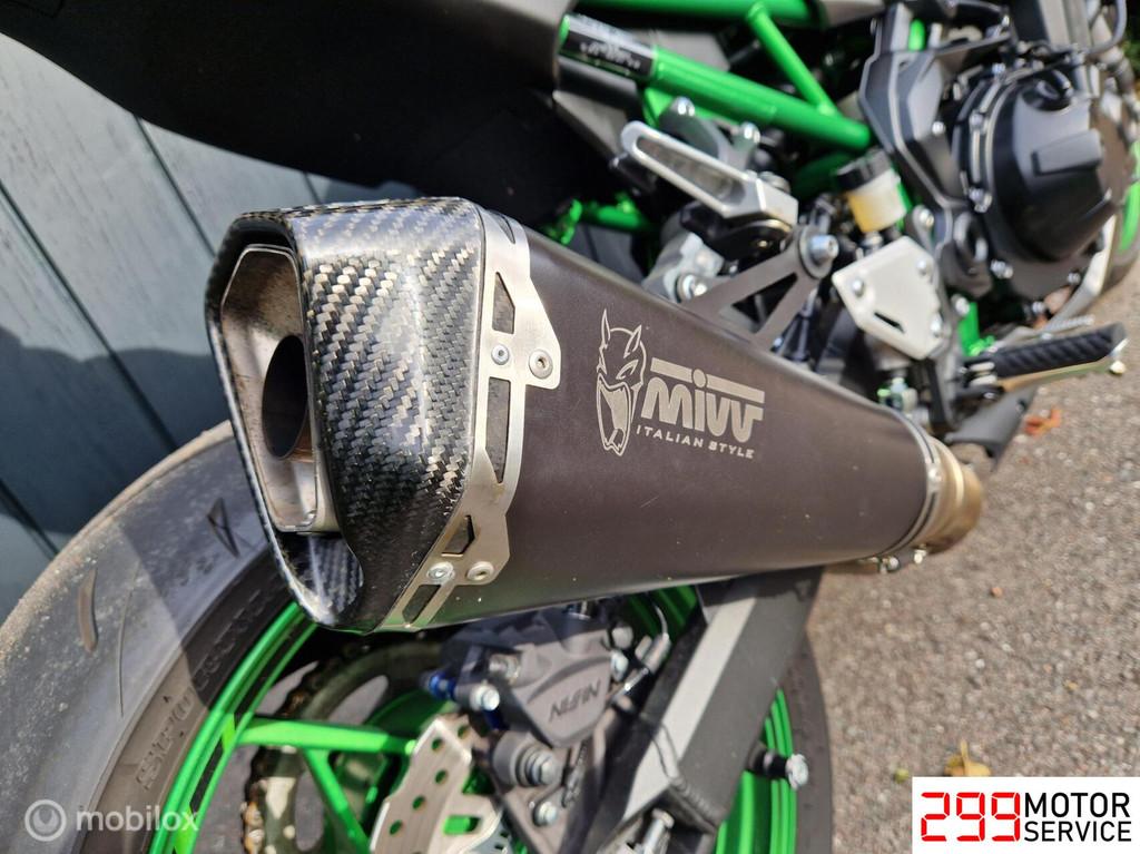 ️ Kawasaki Z900 70kw 2024 6dkm 35kw mogenlijk, 948 cc, Bedrijf, Meer dan 35 kW, Toermotor