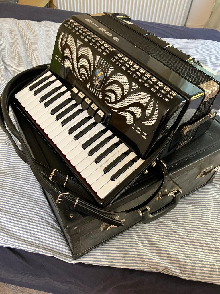 Accordeon (Kings), Ophalen, Gebruikt