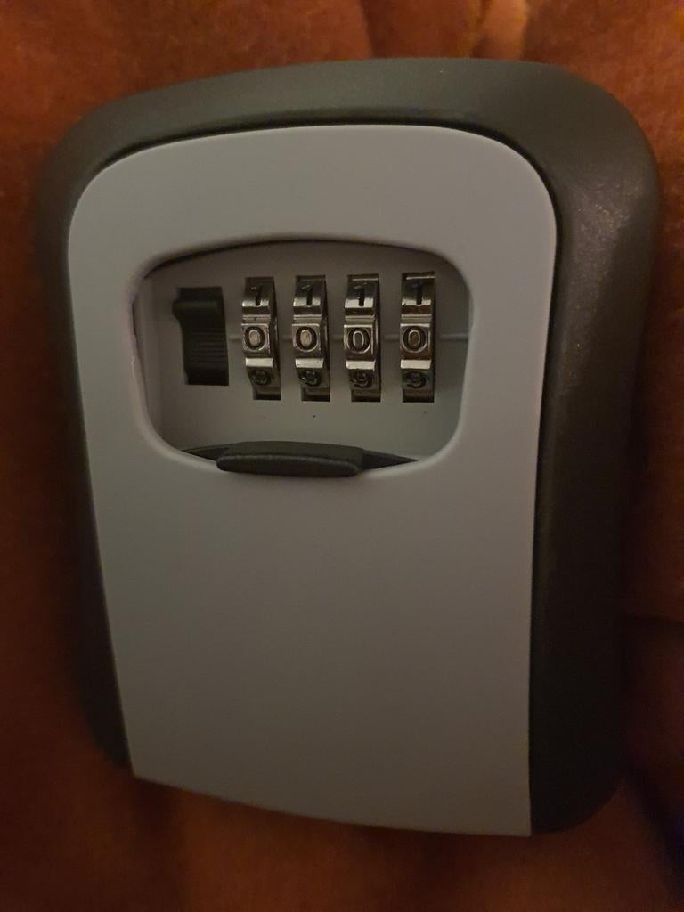 Sleutelkluisje met cijferslot, Ophalen