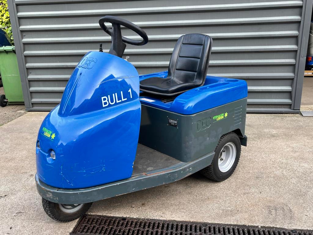 Elektrische trekker Bull 1 - Gebruikt, goed werkend, Zakelijke goederen, Machines en Bouw | Heftrucks en Intern transport, Tot 1000 kg
