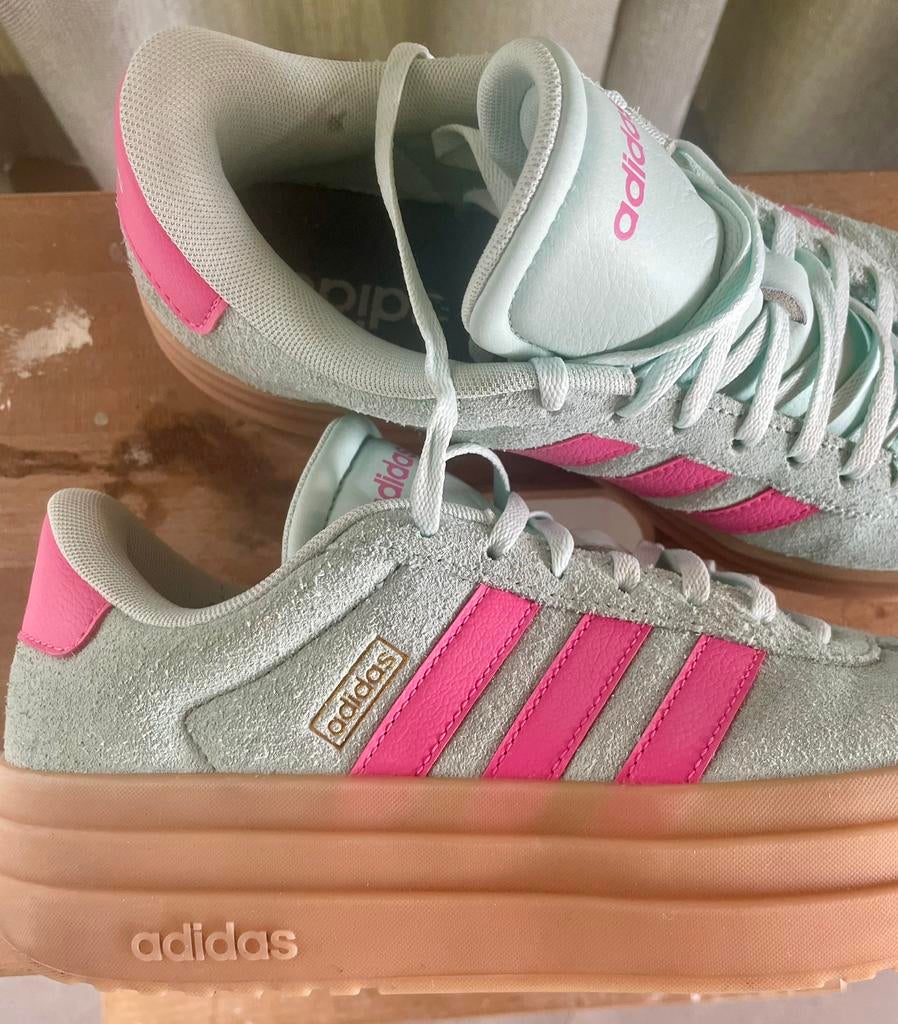 Adidas Bold sneakers lichtblauw mt 41, Kleding | Dames, Blauw, Ophalen of Verzenden, Sneakers of Gympen, Zo goed als nieuw
