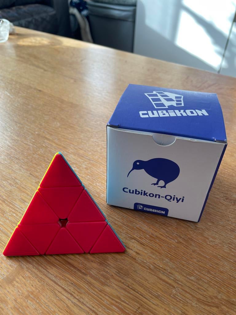 Cubikon-Qiyi Pyraminx - Rubiks kubus, Ophalen of Verzenden, Zo goed als nieuw, Rubik's of 3D-puzzel