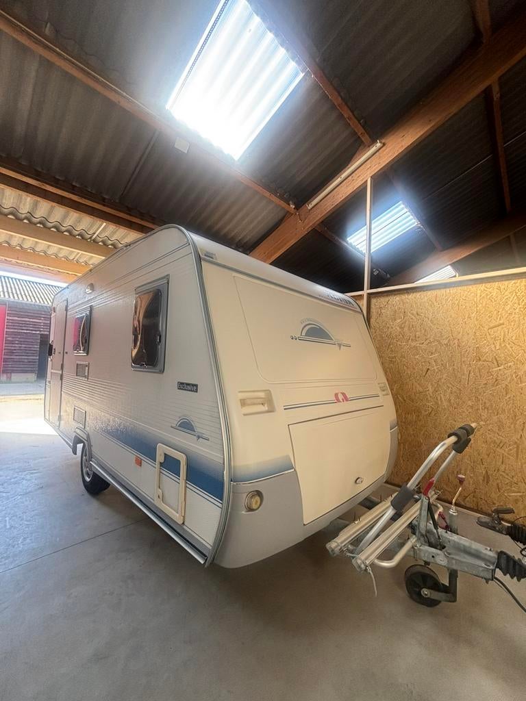 Nette Adria Exclusive 450 model ! Fransbed!, Caravans en Kamperen, Bedrijf, Treinzit, 750 - 1000 kg, Adria