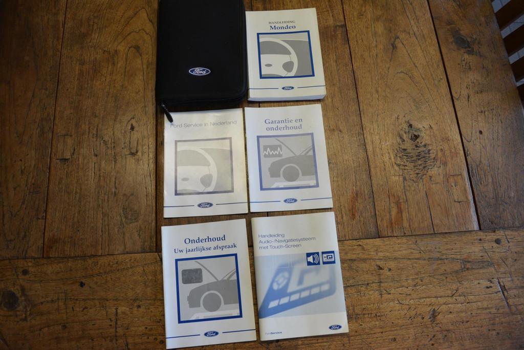 Ford Mondeo Wagon 2.5 V6 Sport | Automaat | Navi | Leder | X, Zwart, 1445 kg, Euro 4, 6 cilinders