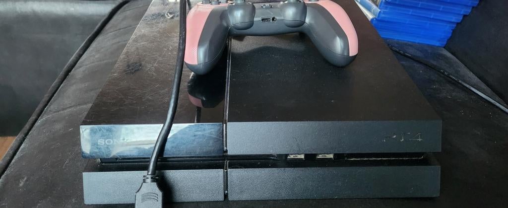 Sony PlayStation 4 met controller en game, Spelcomputers en Games, Ophalen of Verzenden