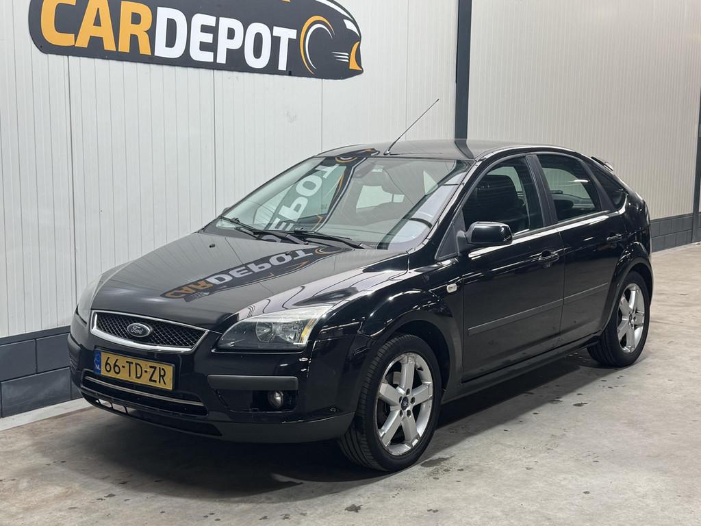 Ford Focus 1.6-16V Futura, 1596 cc, Gebruikt, 4 cilinders, 620 kg