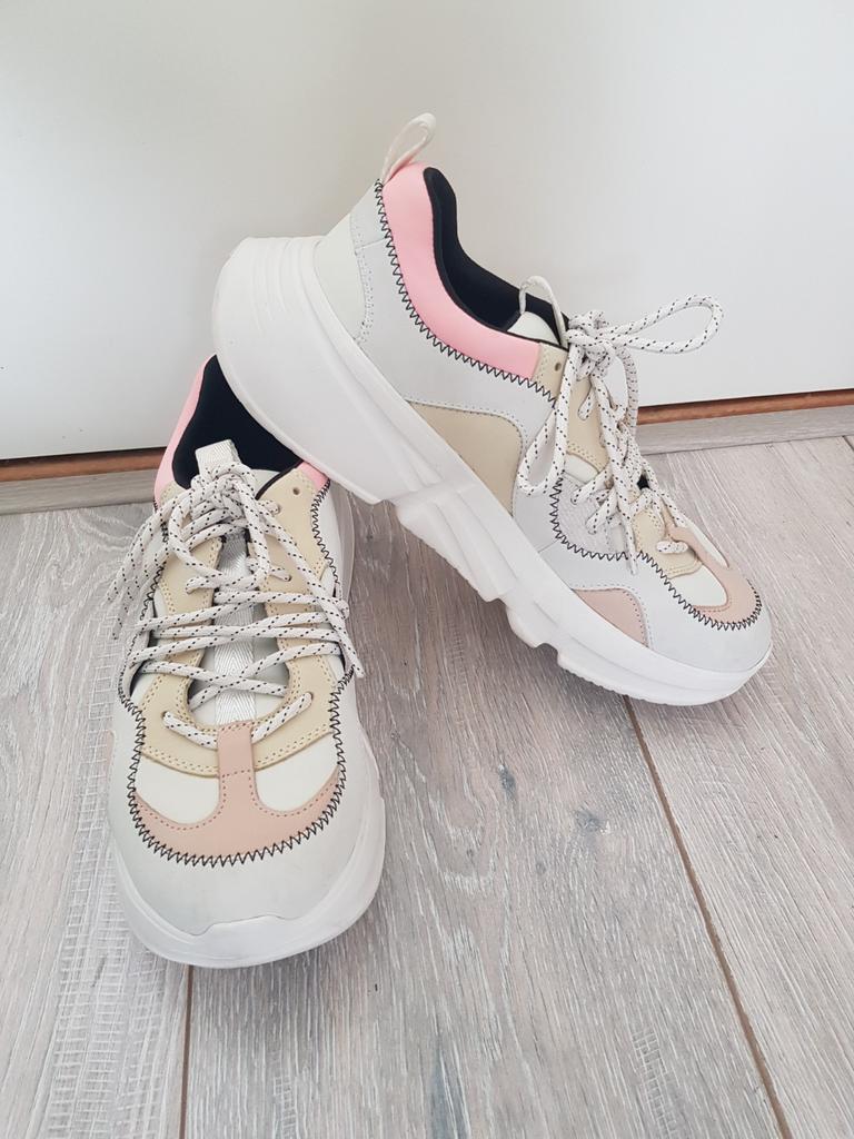 UGG sneakers 39 roze origineel, Kleding | Dames, Schoenen, UGG, Ophalen of Verzenden, Roze, Sneakers of Gympen