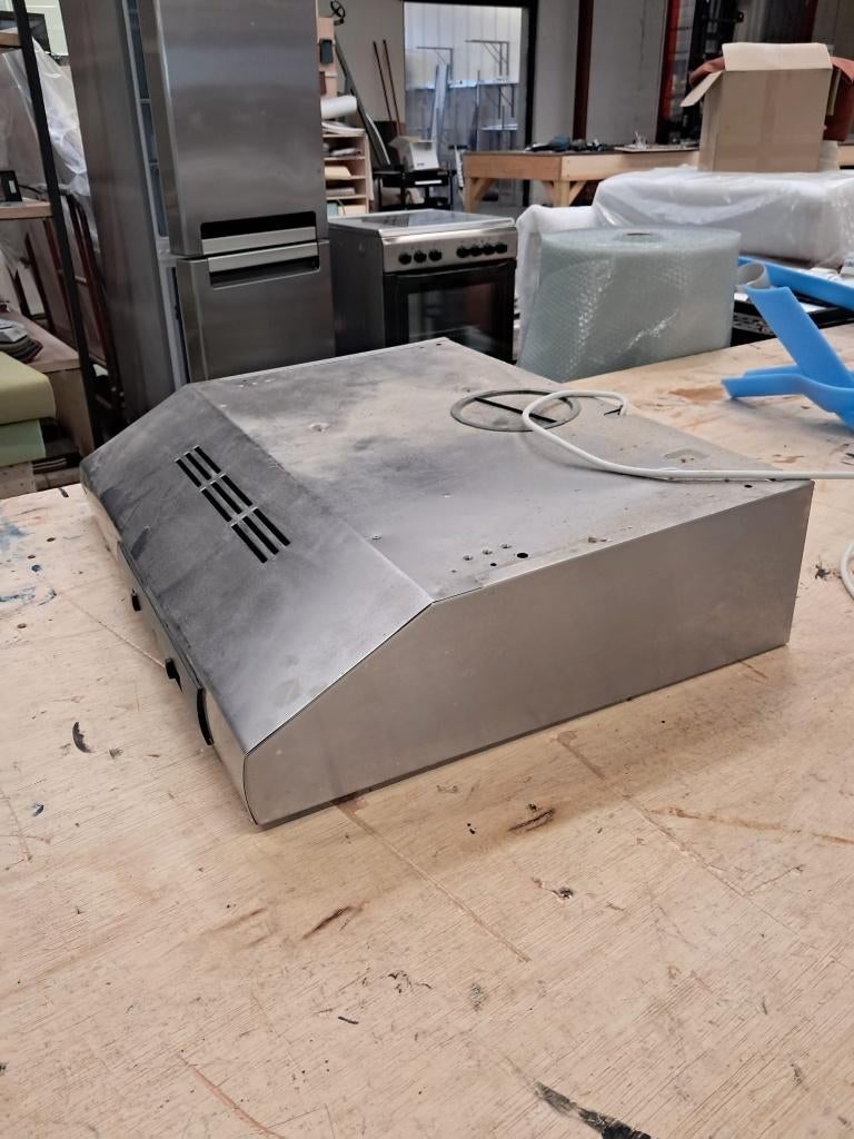 Etna afzuigkap, Ophalen, Wandschouwkap, Zo goed als nieuw, ATAG Benelux (ETNA) Impact 83 6921 RZ Duiven ATAG Benelux