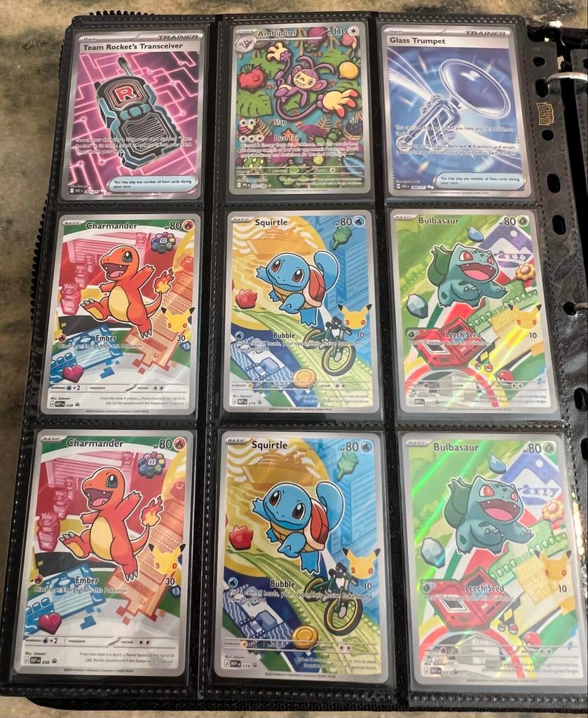 Pokémon binder alleen hitjes + extra’s, Hobby en Vrije tijd, Verzamelkaartspellen | Pokémon, Gebruikt, Meerdere kaarten, Foil
