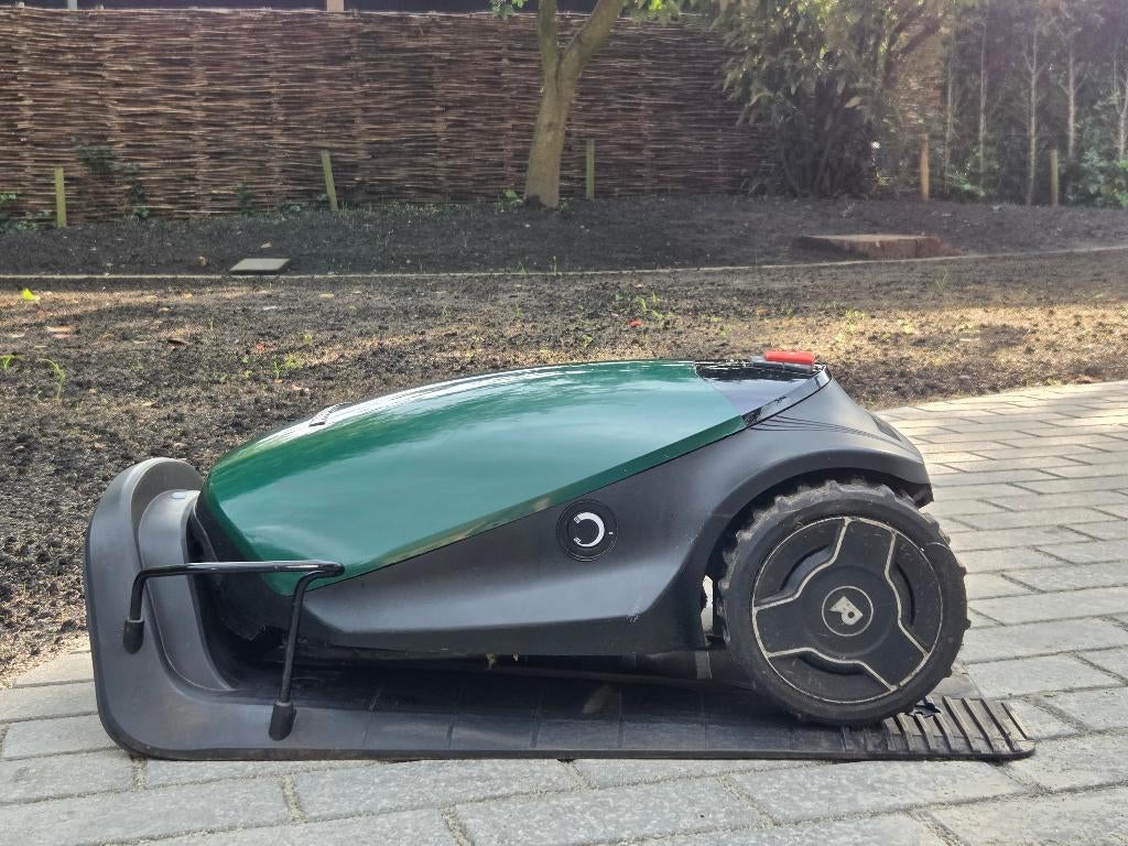 Robotmaaier Robomow RU308u, Ophalen, Gebruikt, Met regensensor