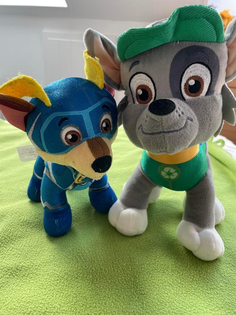 Paw Patrol Knuffels - Rocky & Super Pups Chase, Ophalen of Verzenden, Zo goed als nieuw, Hond