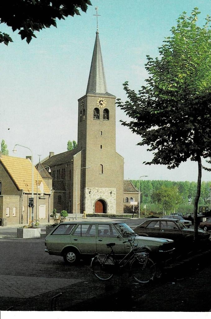 Haelen, Kerk, Verzamelen, Ophalen of Verzenden, Ongelopen, Limburg