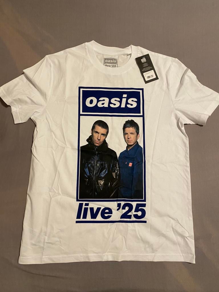 Oasis Tour Shirt 2025 Maat M Nieuw Official, Ophalen of Verzenden, Zo goed als nieuw, Maat 52/54 (L), Zwart