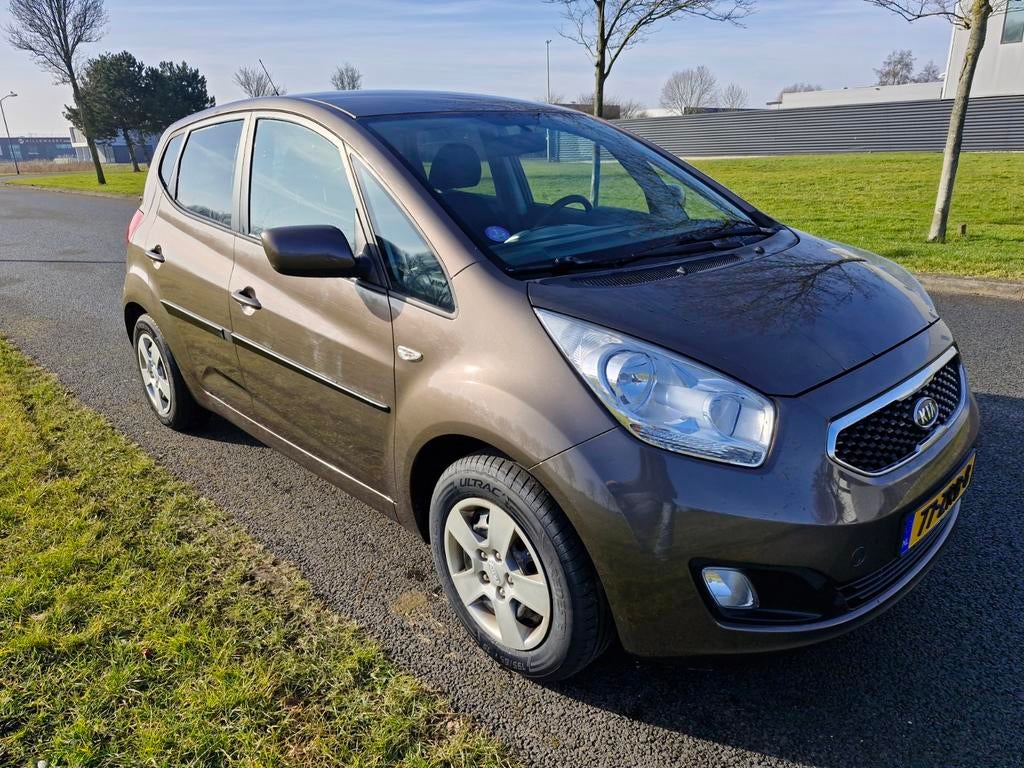 Kia Venga 1.4 Cvvt 2013 Bruin, Auto's, Kia, Particulier, Venga, Benzine, B, MPV, Handgeschakeld, Origineel Nederlands, Bruin, Voorwielaandrijving