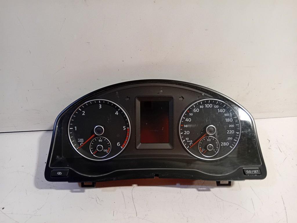 Cockpit Volkswagen Scirocco, Auto-onderdelen, Onderdelen@venauto.nl, Van der Ven Autorecycling B.V., Gebruikt, Ettenseweg 76, 4706 PB Roosendaal, The Netherlands