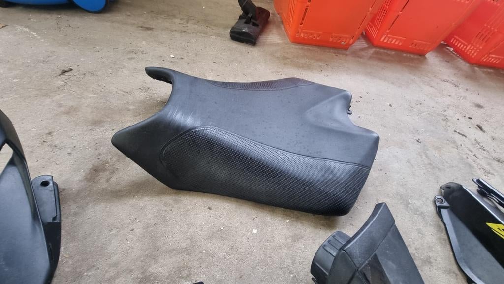 Aprilia tuono zadel, Ophalen of Verzenden, Gebruikt