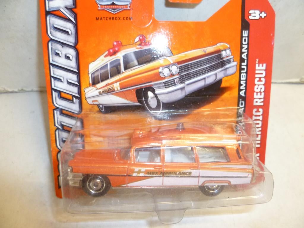 Matchbox 2012 1963 Cadillac Ambulance nieuw in blister auto, Ophalen of Verzenden, Nieuw, Auto