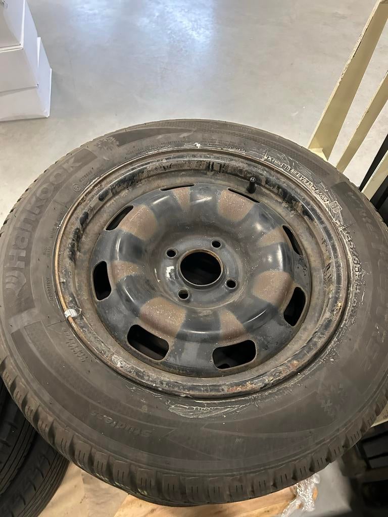 Winterbanden 185/65R15 - Gebruikt, Auto-onderdelen, Banden en Velgen, Ophalen, Gebruikt, 15 inch, Band(en)