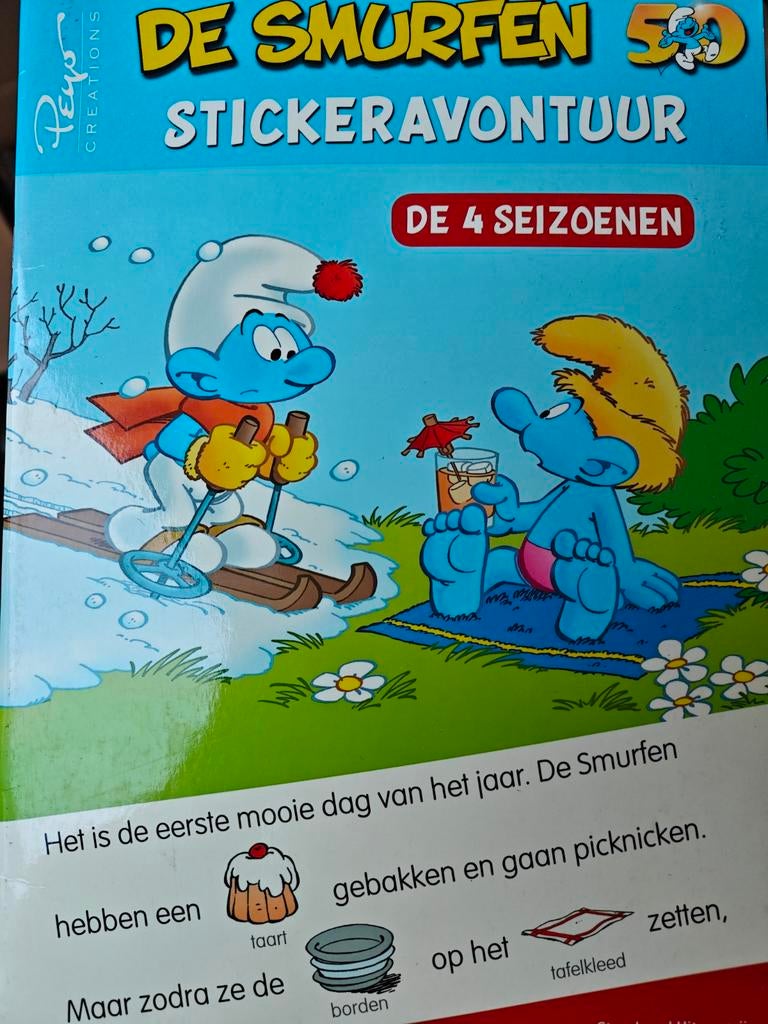 Smurfen Stickeravontuur - De 4 Seizoenen (Nieuw), Ophalen of Verzenden, Nieuw, Peyo, Sprookjes