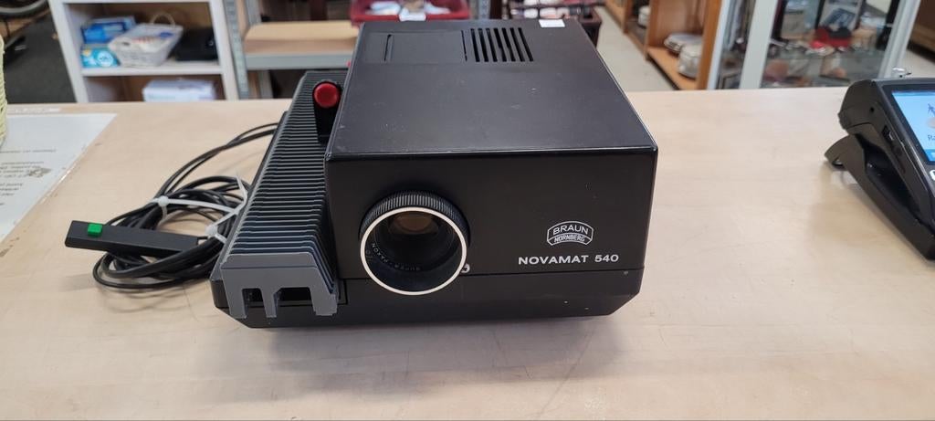 Braun Novamat 540 diaprojector - Getest en in goede staat, Ophalen, Gebruikt, Info@braun-phototechnik.de, Wilhelm-Theodor-Römheld-Straße 32, 55130 Mainz, Germany