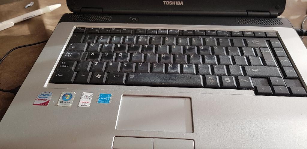 LAPTOP TOSHIBA, Computers en Software, Windows Laptops, Ophalen, HDD, 2 tot 3 Ghz, Qwerty