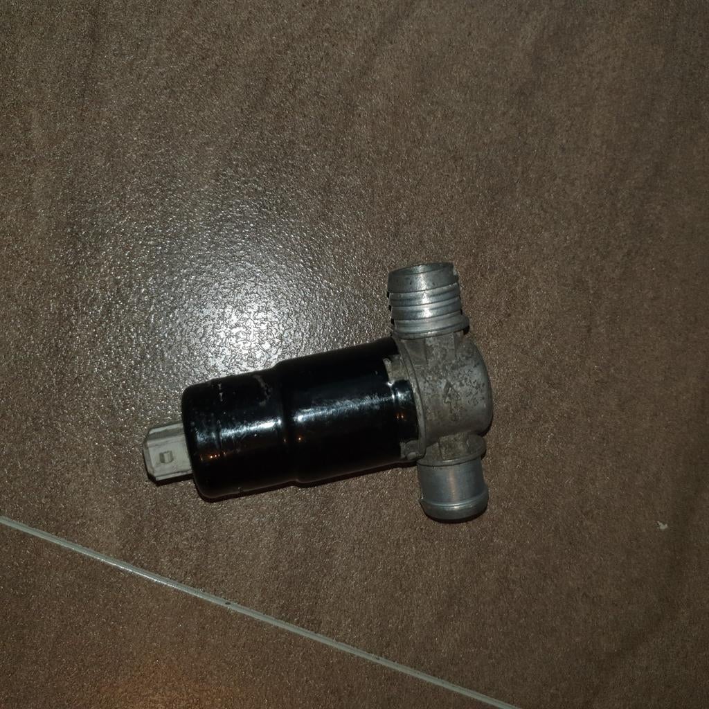 Control Valve  Bmw e34, Ophalen of Verzenden, BMW